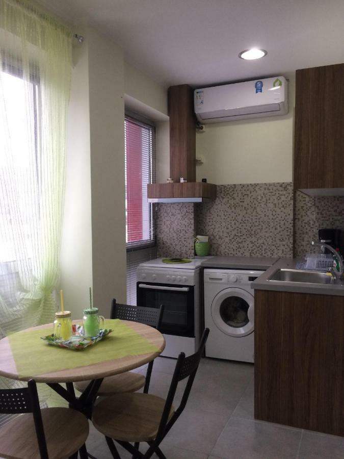 Cozy Apartment Near To The Airport Kouvaras Ngoại thất bức ảnh
